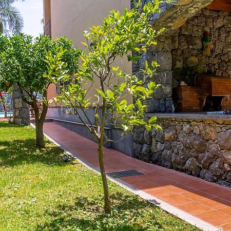 Villa Magdalena Aci SantʼAntonio Esterno foto