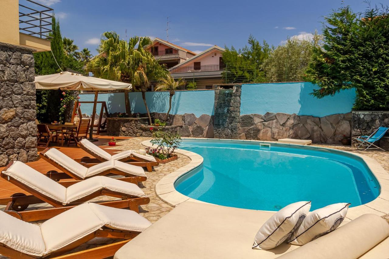 Villa Magdalena Aci SantʼAntonio Esterno foto